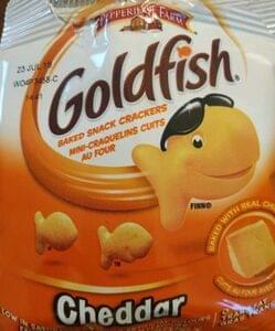 Pepperidge farm Godlfish Cheddar Baked Snack Crackers - 28 g, Nutrition ...