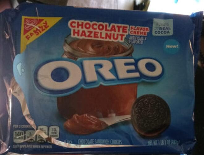 Oreo Oreo Chocolate Hazelnut Flavored Creme Chocolate Sandwich Cookies